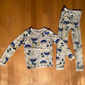 Tea Collection Unisex Size 16 Light Grey Ramen Pajamas.